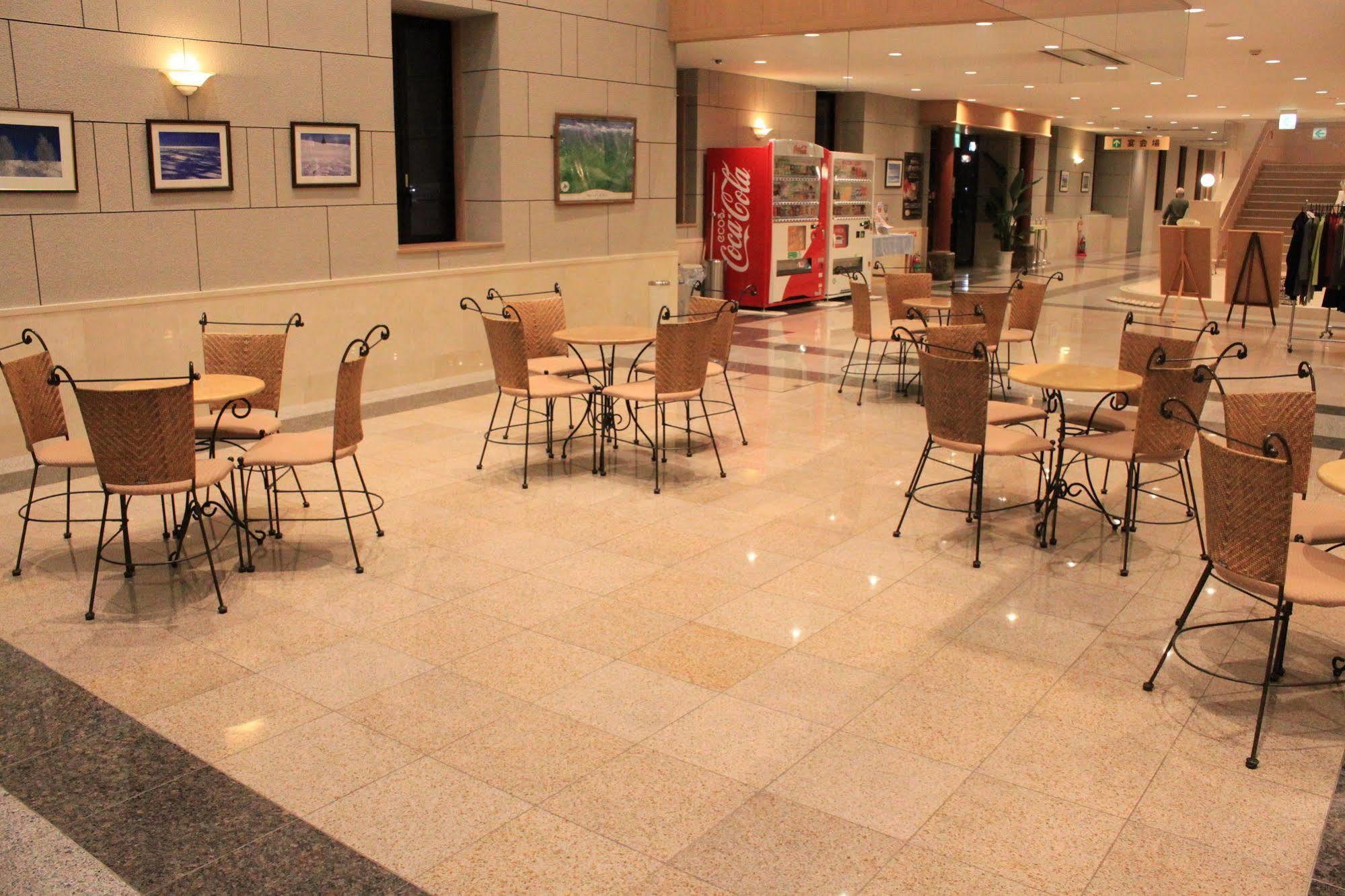 ฟุราโนะ ลา เทร์ Hotel นาคะฟุราโนะ ภายนอก รูปภาพ